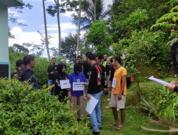 Rekonstruksi Perkara : Pelaku Bungkus Racun Sianida Dengan Selembar Daun