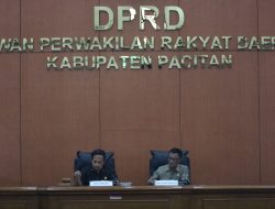 Pengumuman Pimpinan Definitif DPRD : Ketua Arif Setia Budi, PDI Perjuangan Belum Tentukan Nama