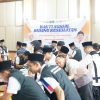 Peringati Hari Jadi Jatim dan Hari Santri, Khofifah Tinjau Khitan Massal dan Cek Kesehatan di Pacitan